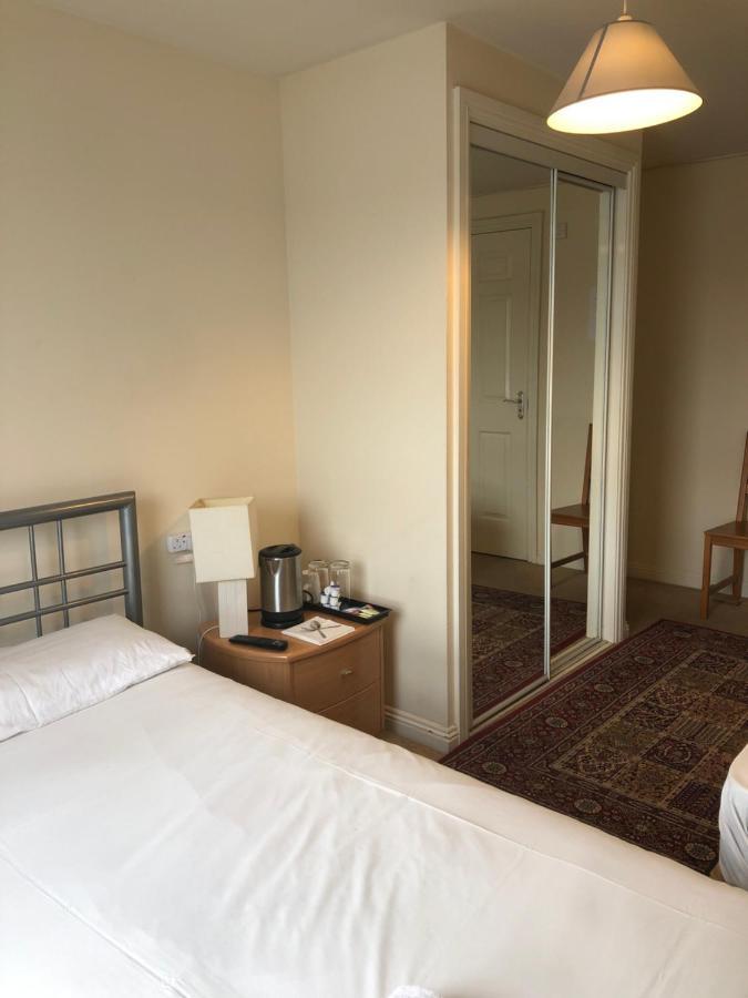 Wallace Budget Rooms กลาสโกว์ ภายนอก รูปภาพ