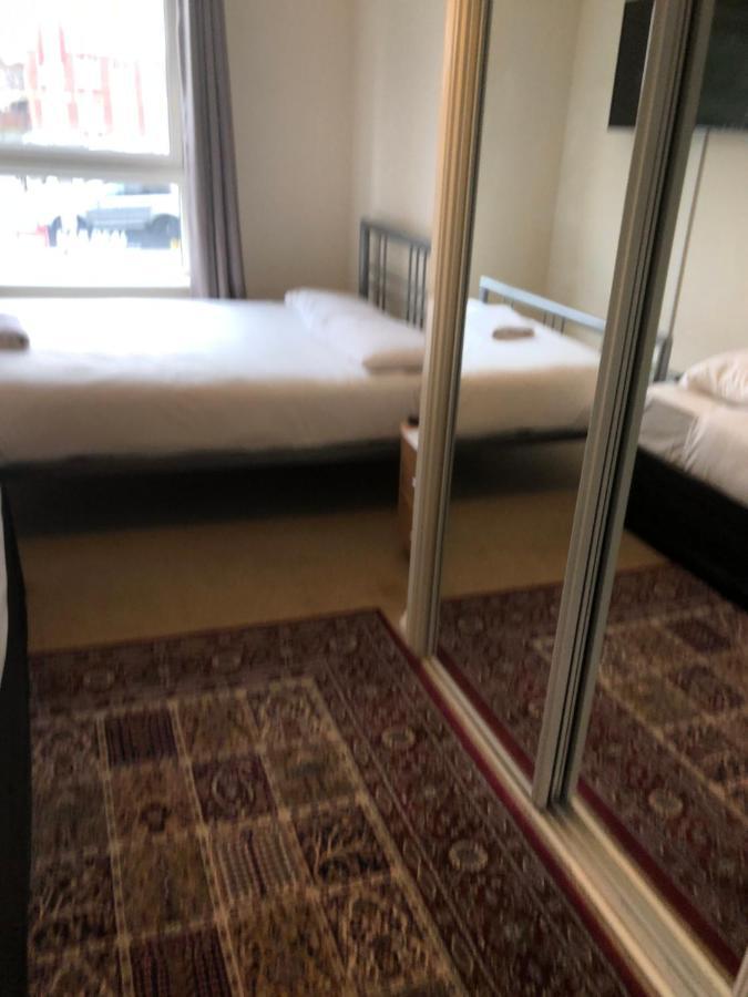 Wallace Budget Rooms กลาสโกว์ ภายนอก รูปภาพ