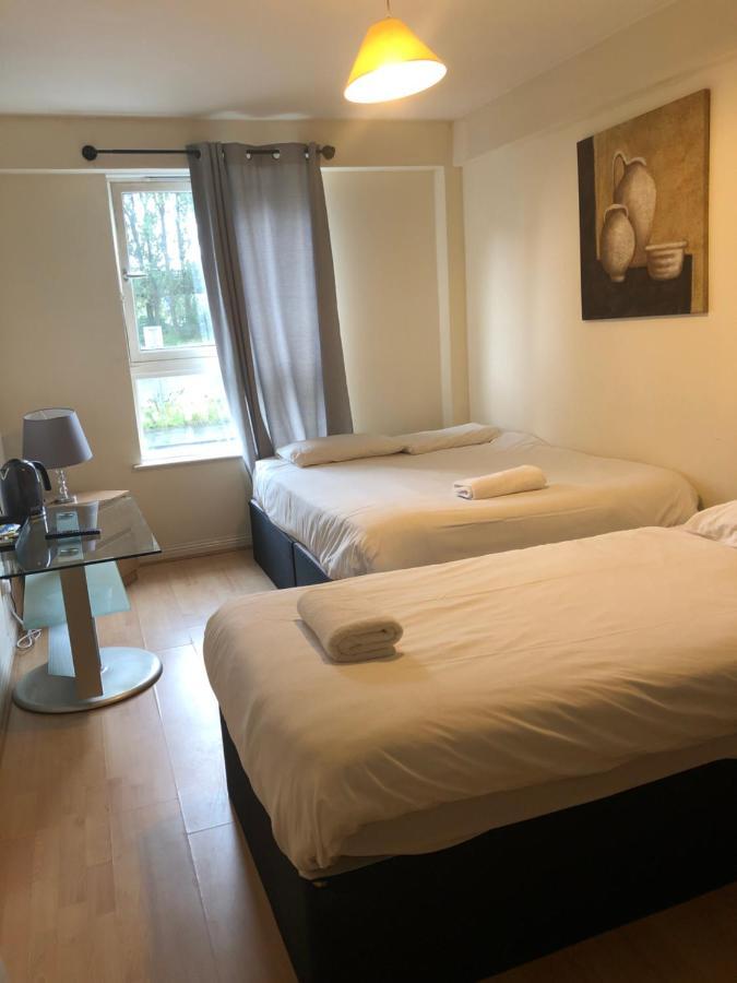 Wallace Budget Rooms กลาสโกว์ ภายนอก รูปภาพ