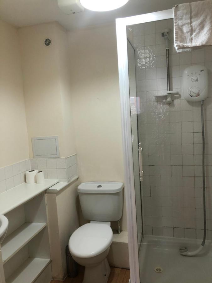 Wallace Budget Rooms กลาสโกว์ ภายนอก รูปภาพ